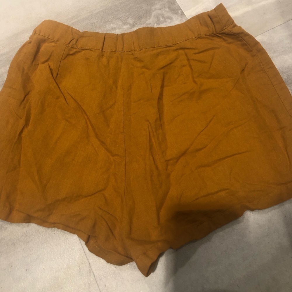 3/$30 - PULL&BEAR ramie/cotton shorts 💞 - Picture 3 of 5